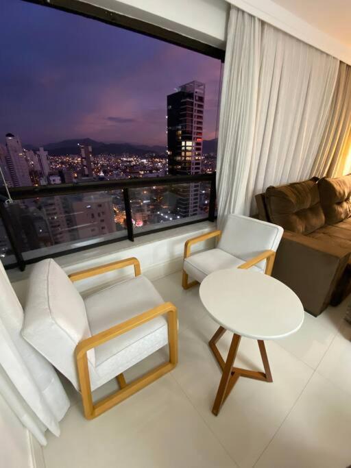Apartamento No Centro, Com Vista Mar E Cristo Luz Balneário Camboriú Exterior foto